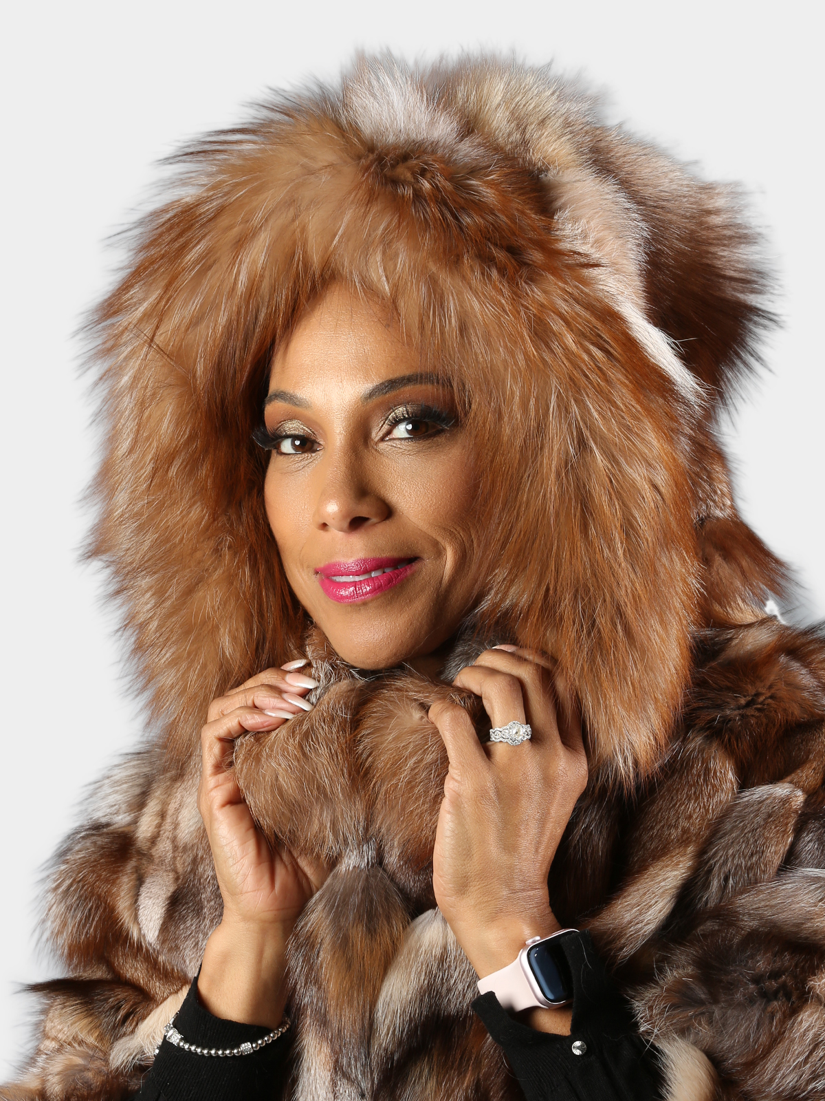 Woman's Natural Section Crystal Fox Fur Poncho With Hood