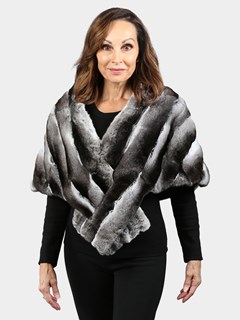 Woman's Natural Chinchilla Fur Stole