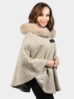 Woman's Black and Beige Houndstooth Cashmere Wool Cape