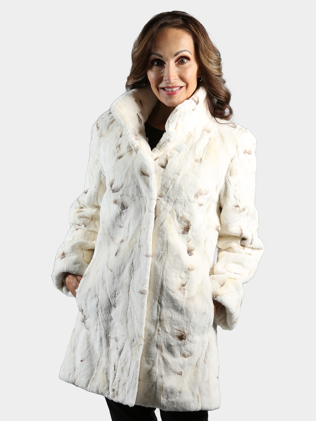 Pearl-white Chinchilla Fur Jacket for women – Fur Caravan