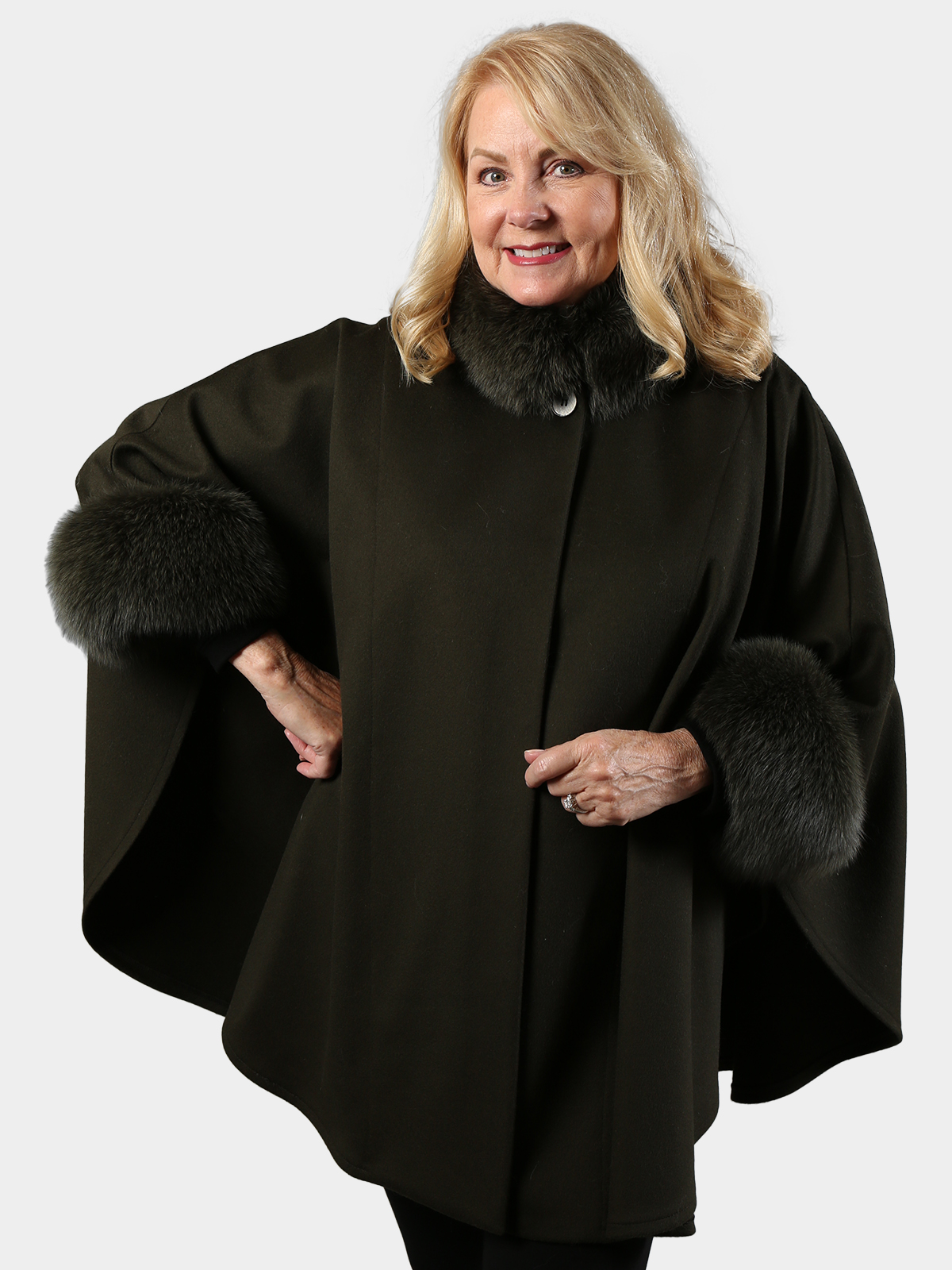 Loro Piana Forest Green Cashmere Cape w/ Fox Collar and Cuffs - Day Furs